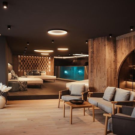 Luxury Chalet P Ortisei Exterior photo